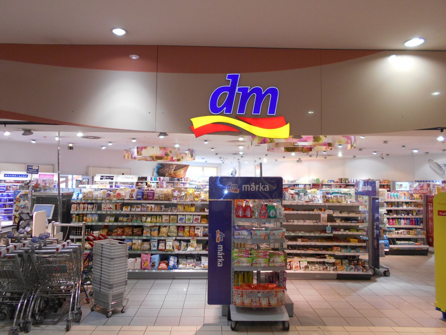 dm–drogerie markt Kft. részére energetikai szakreferensi tevékenység nyújtása