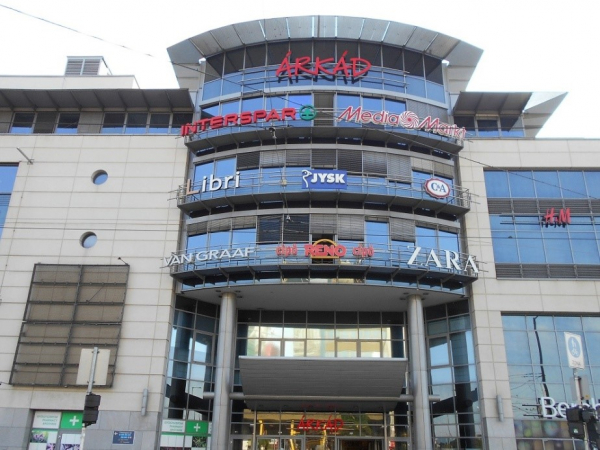 Providing energy specialist activities for ÁRKÁD Shopping Malls